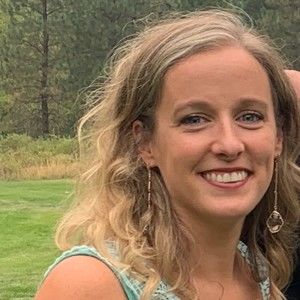 Meet your Posher, Eva